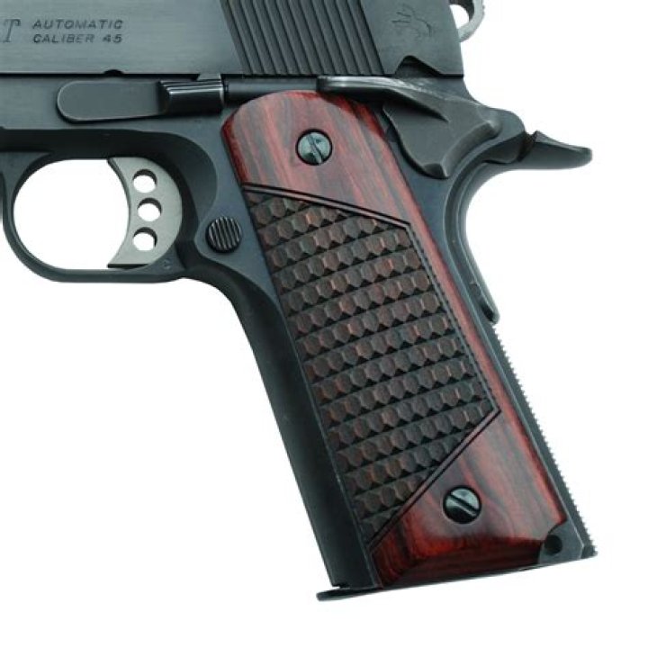 Are altamont grips real wood?