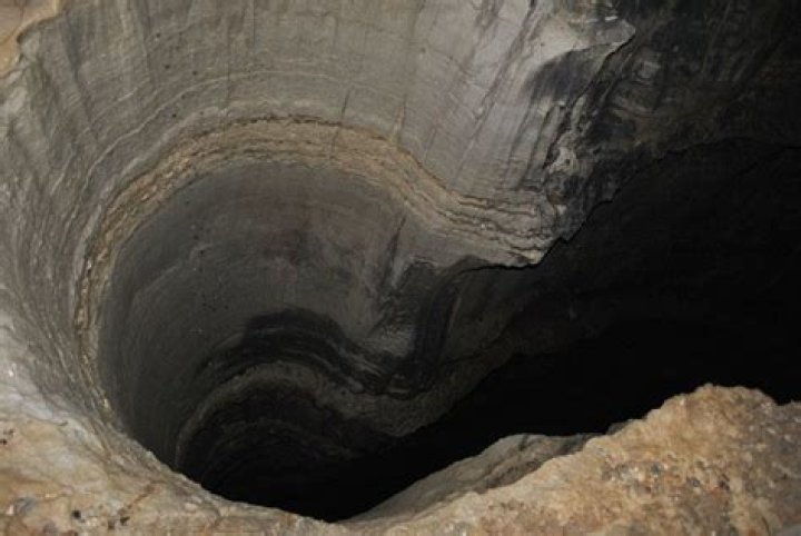 Are bottomless pits possible?