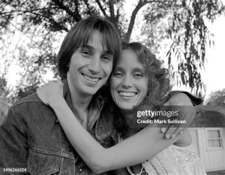 Are loggins and messina married?