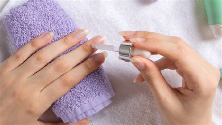 Can estheticians have long nails?