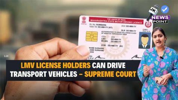 Can i drive auto rickshaw with lmv license?