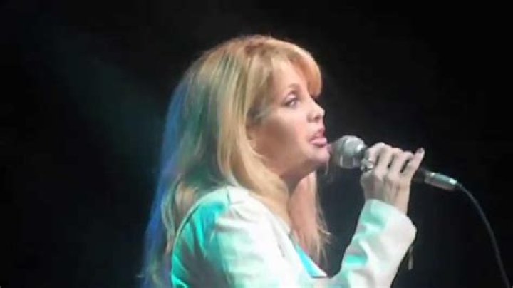 Can irlene mandrell sing?