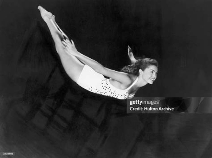 Could esther williams dive?