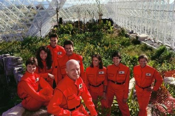 Did anyone die in biosphere 2?