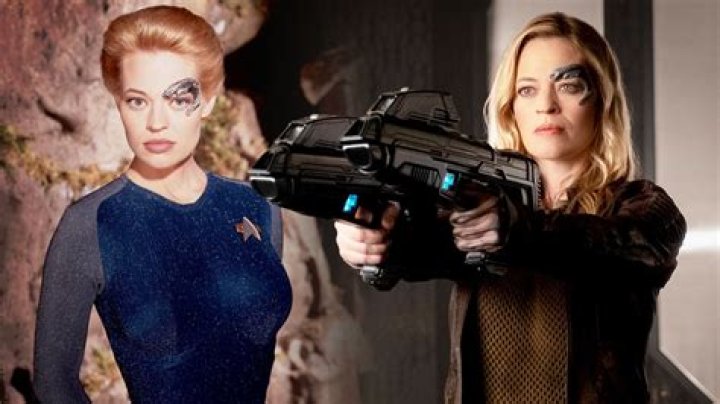 Did jeri ryan leave shark?