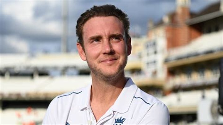 Did stuart broad retired from odi?