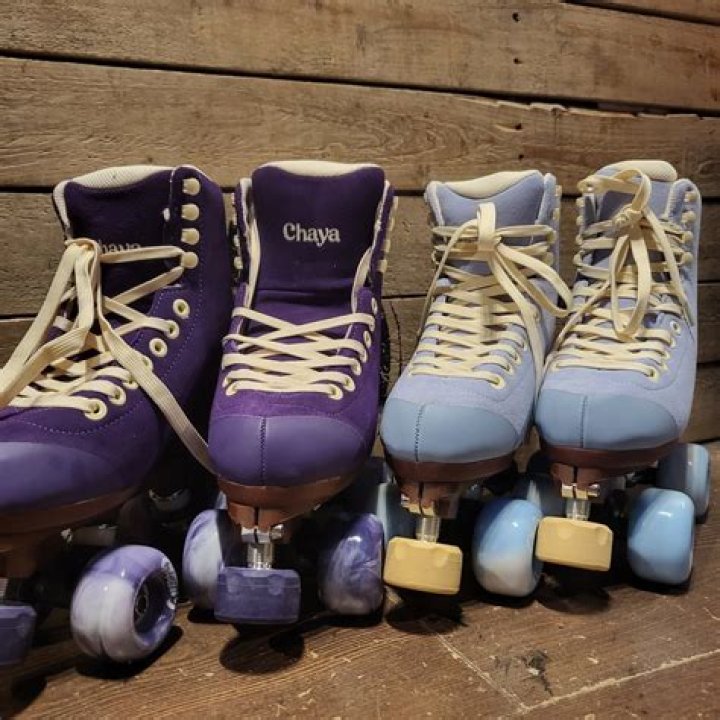Do chaya skates run small?
