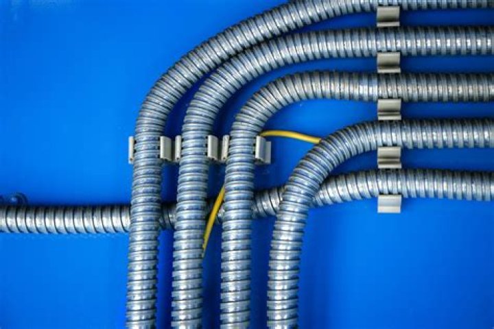 Do electrical wires need to be in conduit?