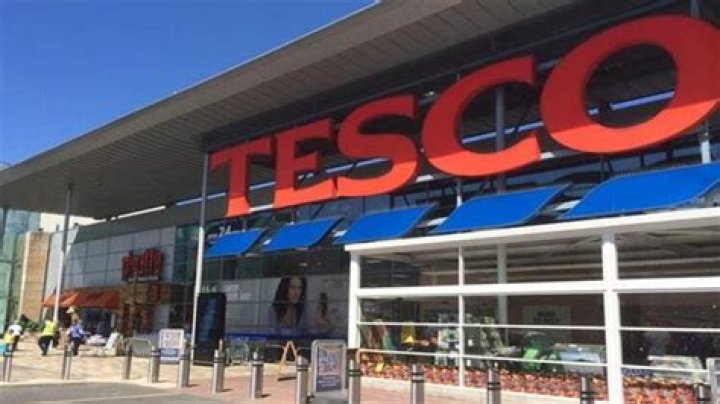 Do tesco hire 16 year olds?