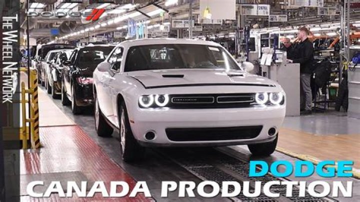 Do they still make dodge calibers?