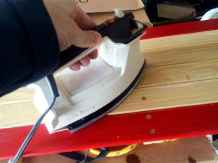 Do you need to wax a toboggan?