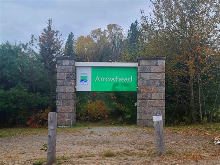 Does arrowhead provincial park have yurts?