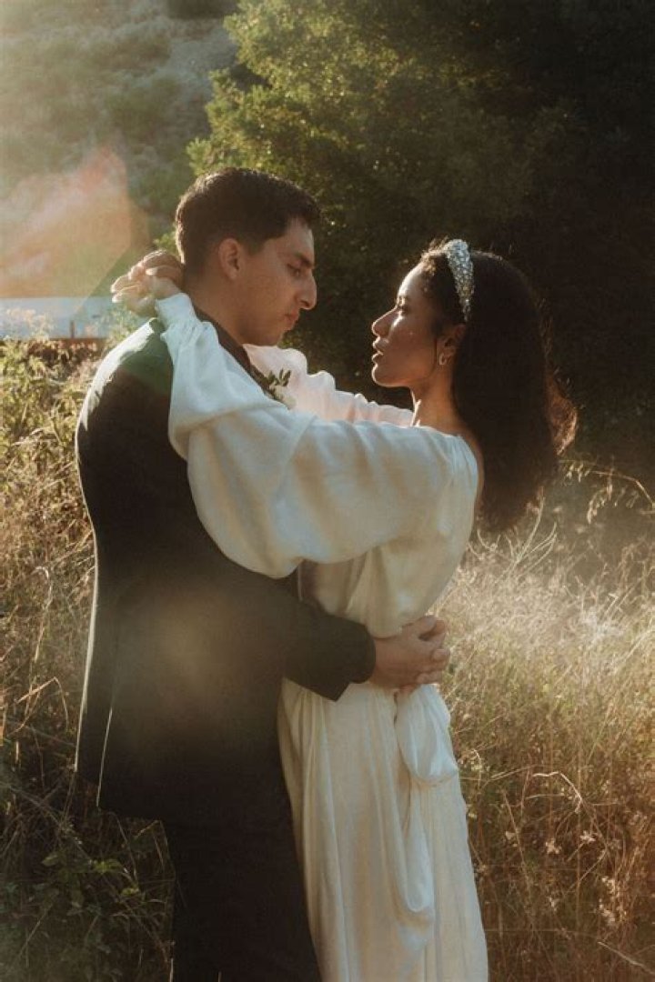 Does gabby marry victor lang?