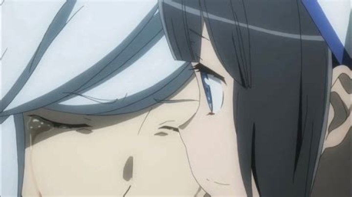 Does hestia love bell?