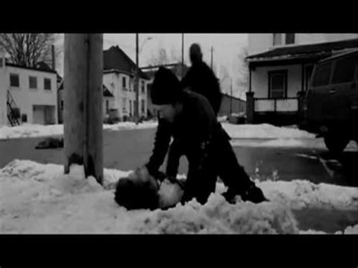 Does jackie die in four brothers?