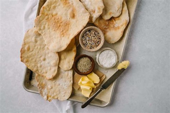 Does matzo have flour?