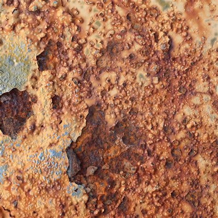 Does steel rust easily?