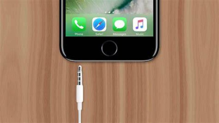 Has iphone 7 got headphone jack?