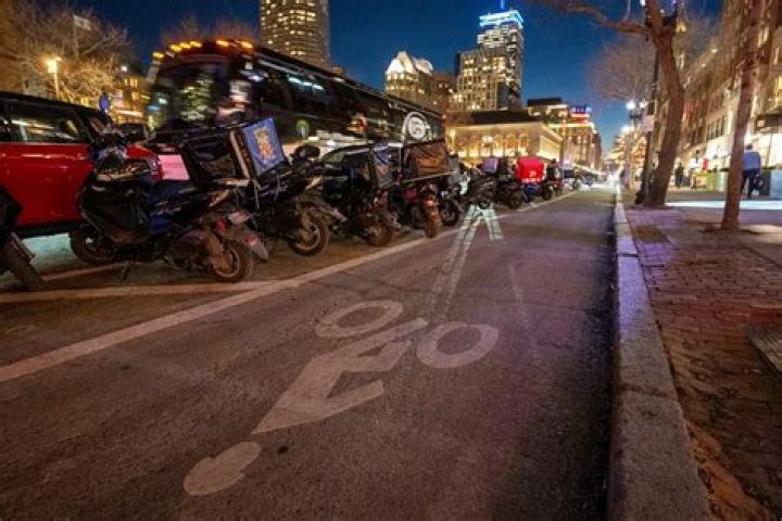 How do bostonians say park the car?