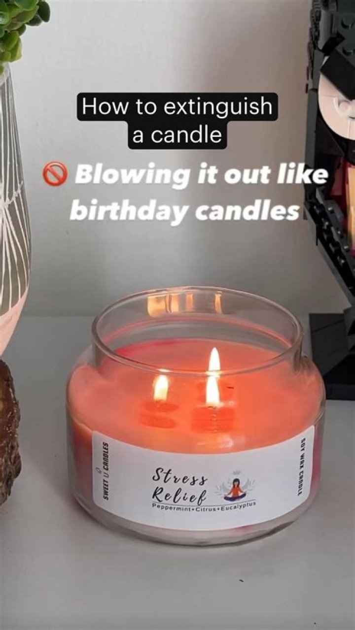 How to extinguish relighting candles?