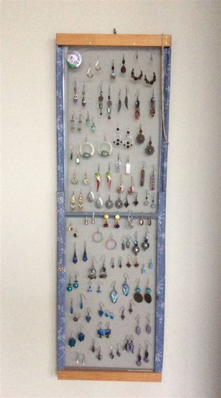 How to store dangle earrings?
