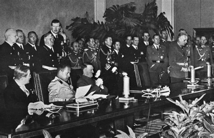 In 1940 the tripartite pact was signed by?