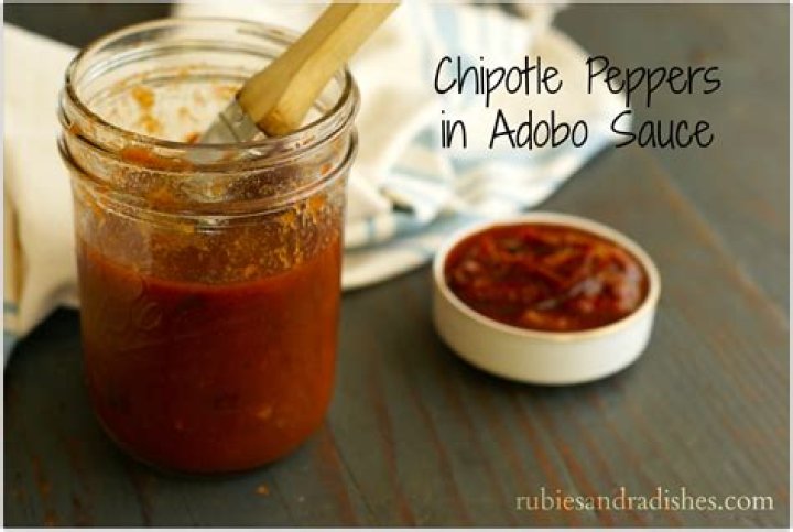 Is chipotle peppers in adobo sauce hot?