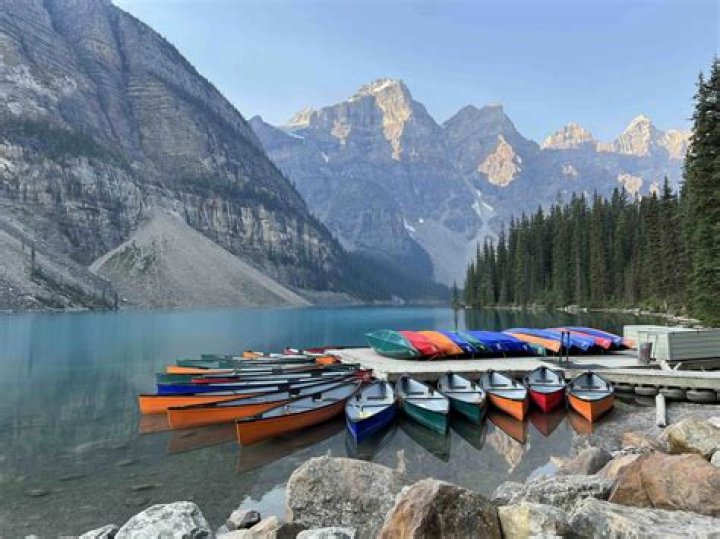 Is moraine lake open?