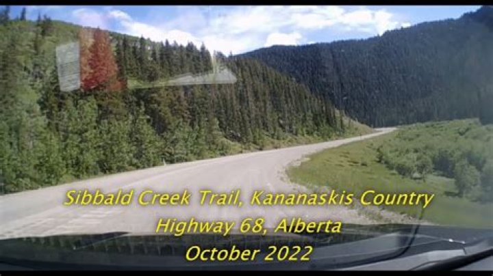 Is sibbald creek trail paved?