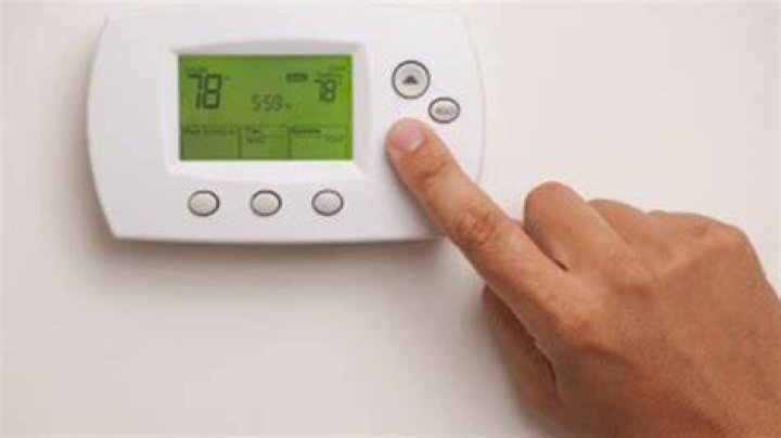 Should my thermostat say hold?