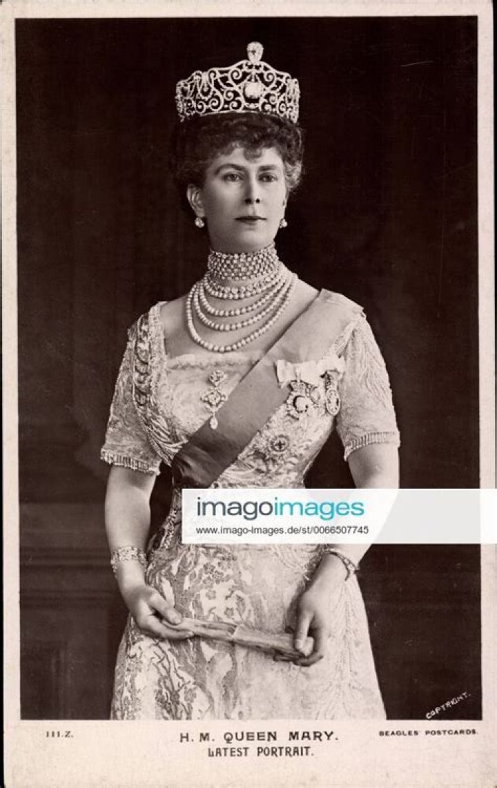 Was queen mary kleptomaniac?