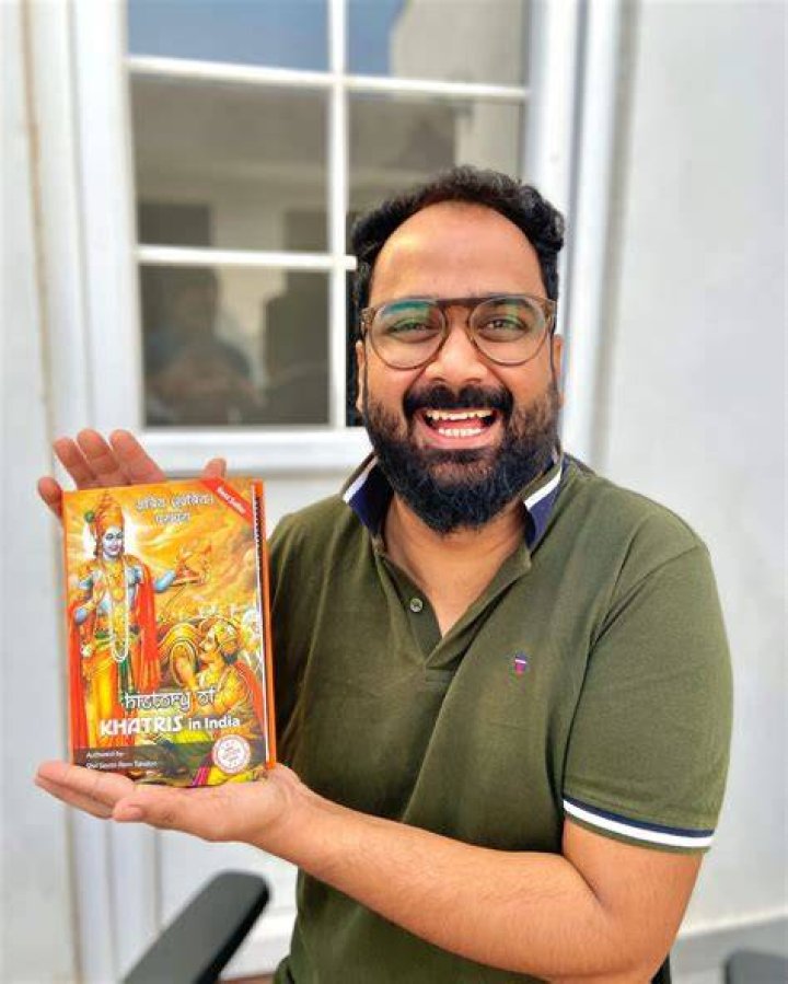 What caste are khatri?