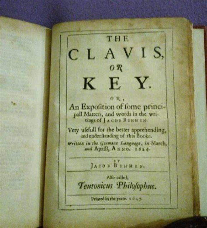 What is the meaning of clavis in english?