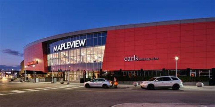 When does mapleview mall open?