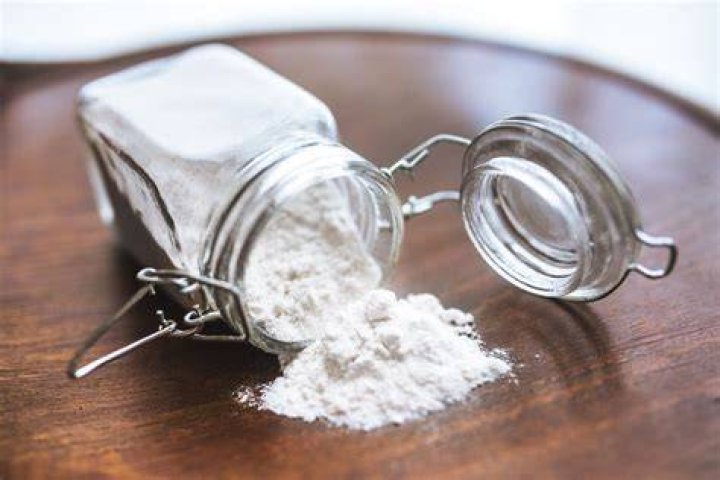 When to use double acting baking powder?