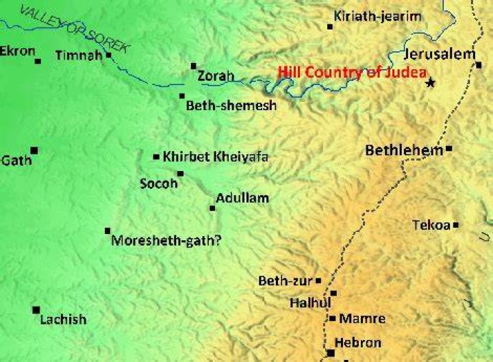 Where did zacharias and elizabeth live?