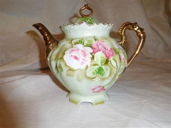 Where is lefton china made?