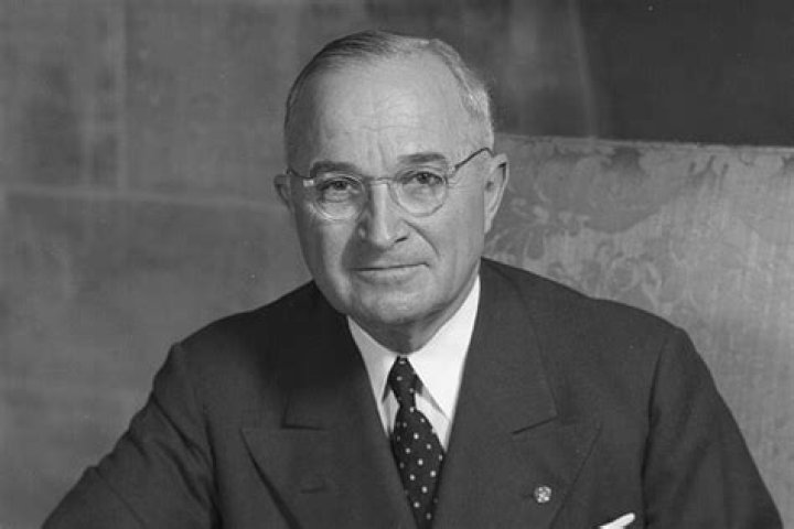 Which president authorized hiroshima?