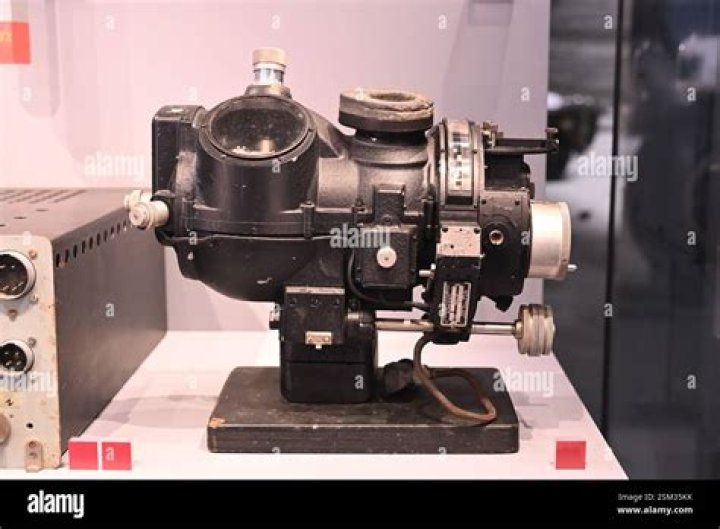 Who is norden bombsight?