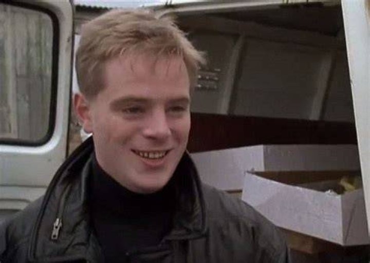 Who played justin in minder?