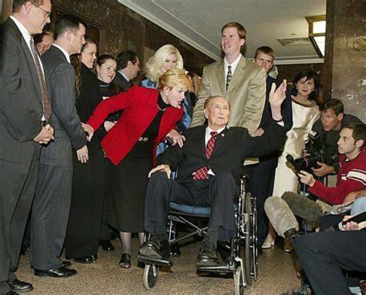 Why did strom thurmond switch parties?