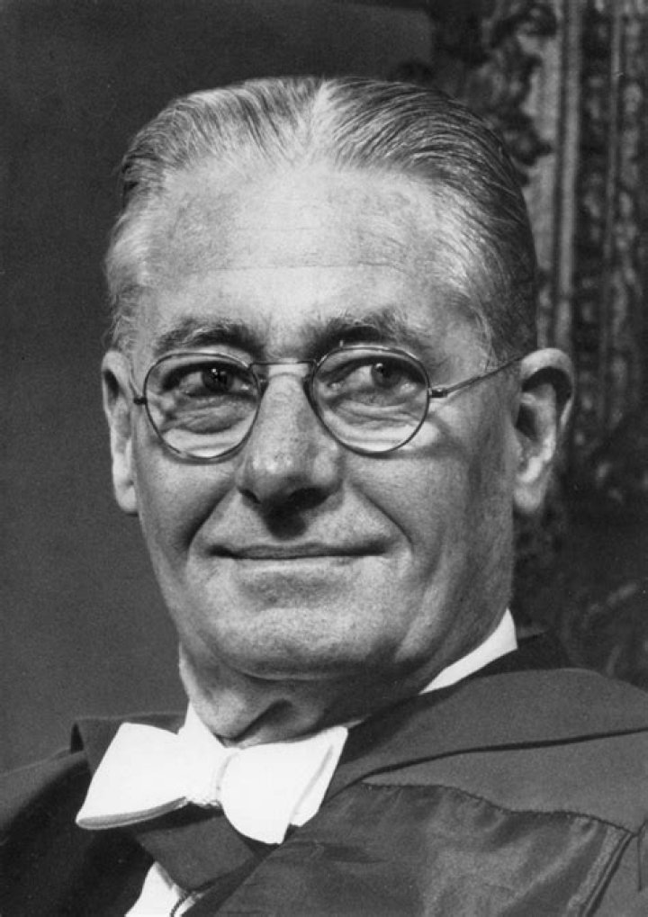 Why is howard florey famous?