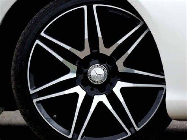 Will audi wheels fit mercedes?