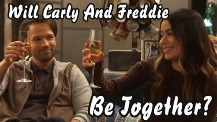 Will freddie and carly be together in the reboot?