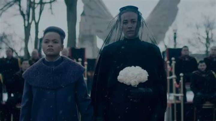 Will there be another season of handmaid's tale?