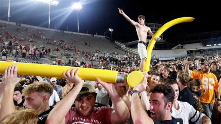 Will vanderbilt football have fans?