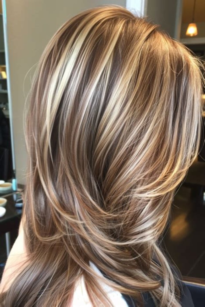 Would blonde highlights suit me?